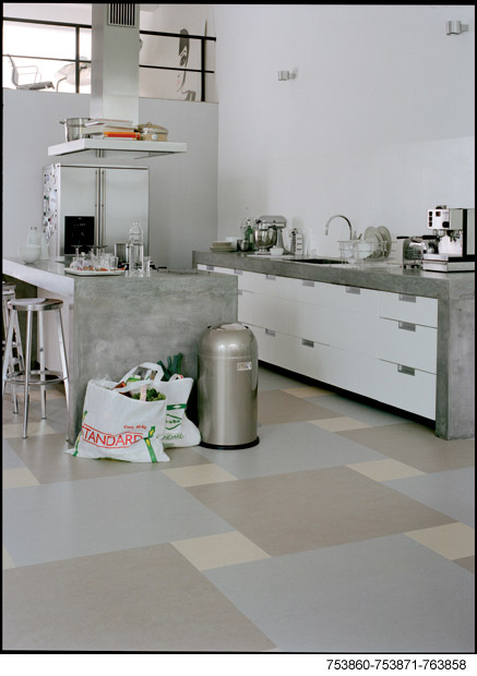 Marmoleum_snadno_se_udrzuje_v_cistote